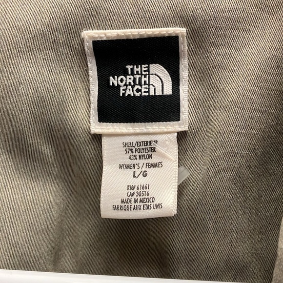 The North Face Pleated Women’s Shirt - Picture 3 of 5